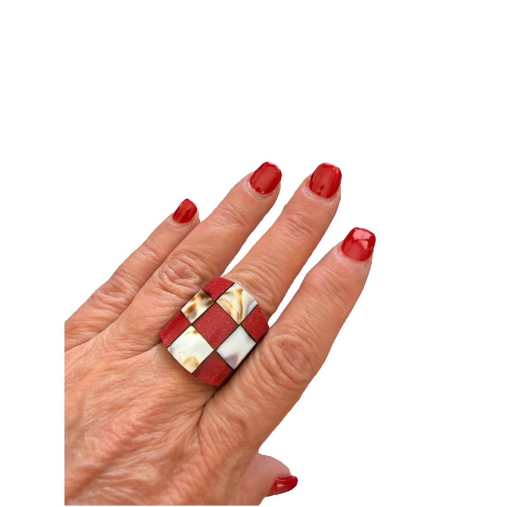 Horn Artisan Mosaic Statement L 8.5 Ring Red White Blk Inlay Geometric Cocktail - Picture 12 of 12